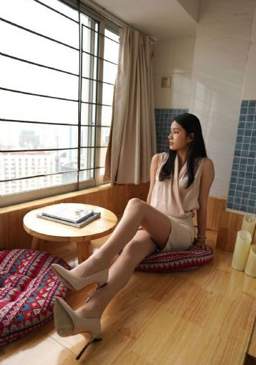 红色假期黑色婚礼 电影中字_乱人伦精品视频在线观看