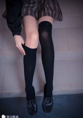 解禁男女在线_英文版字幕