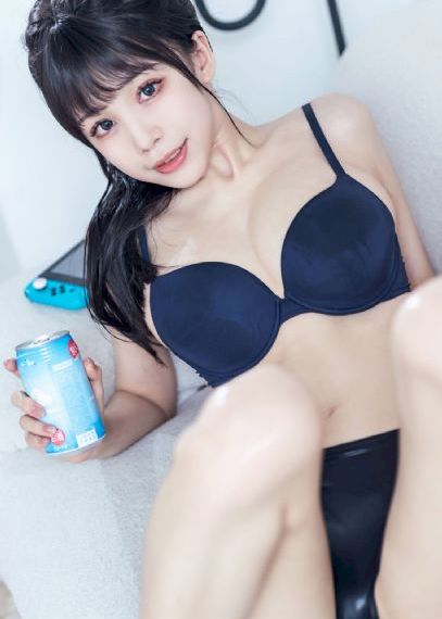 变成黑皮辣妹后_4K全集在线观看