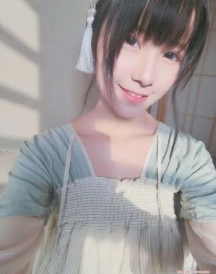女大学生的沙龙室三中文字幕_BD韩语在线观看