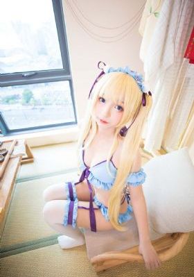 年轻的女大学生_1080完整版观看